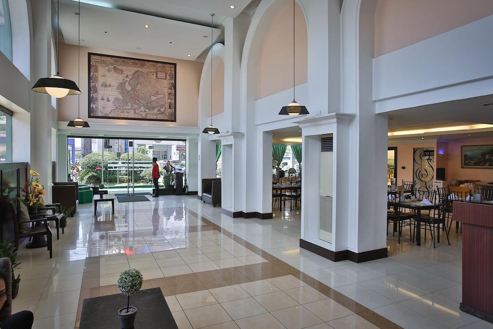 Eurotel Las Piñas Exterior photo